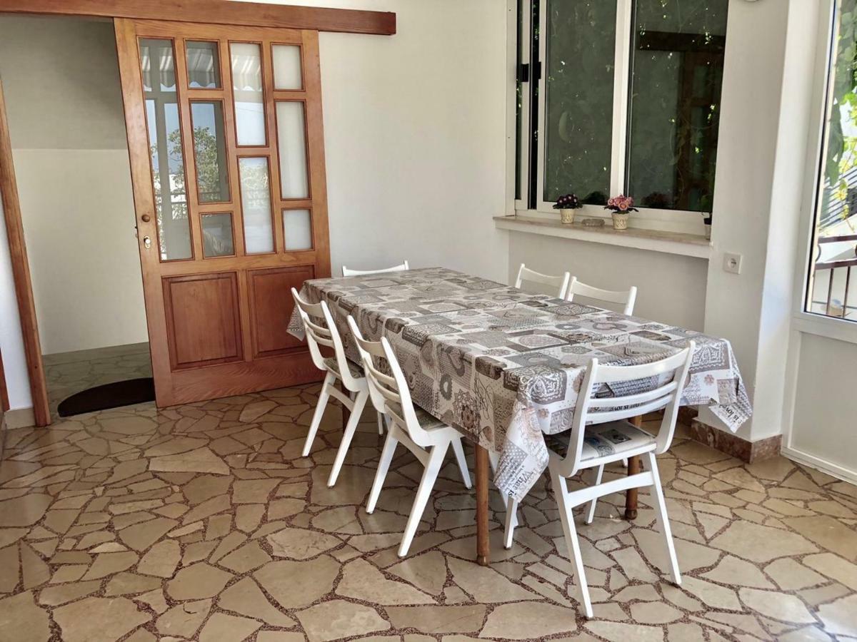 Apartment Daz Makarska
